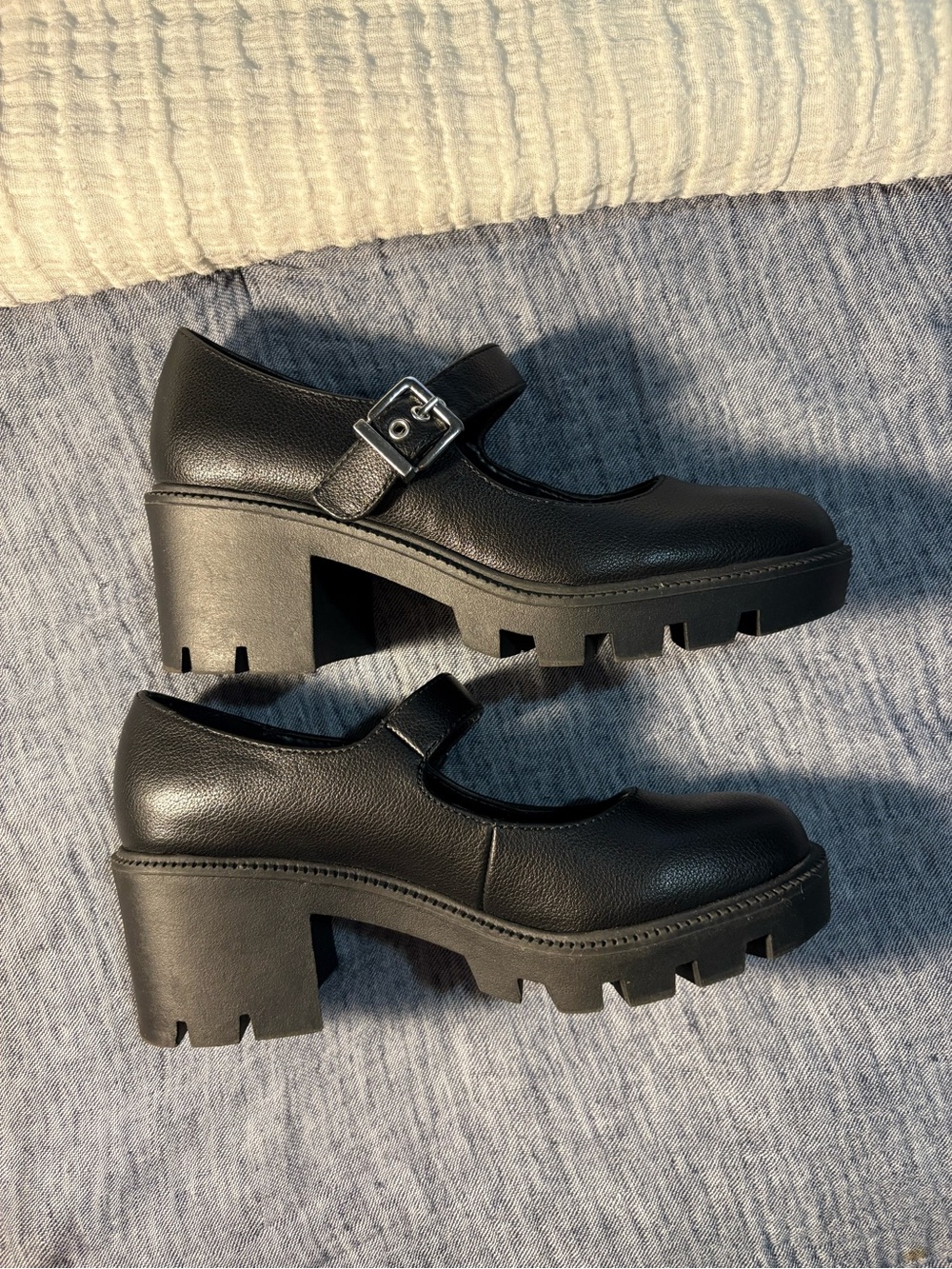 Dolce Vita Black Chunky Mary Jane Platform Heels Size 6 - Picture 3 of 6